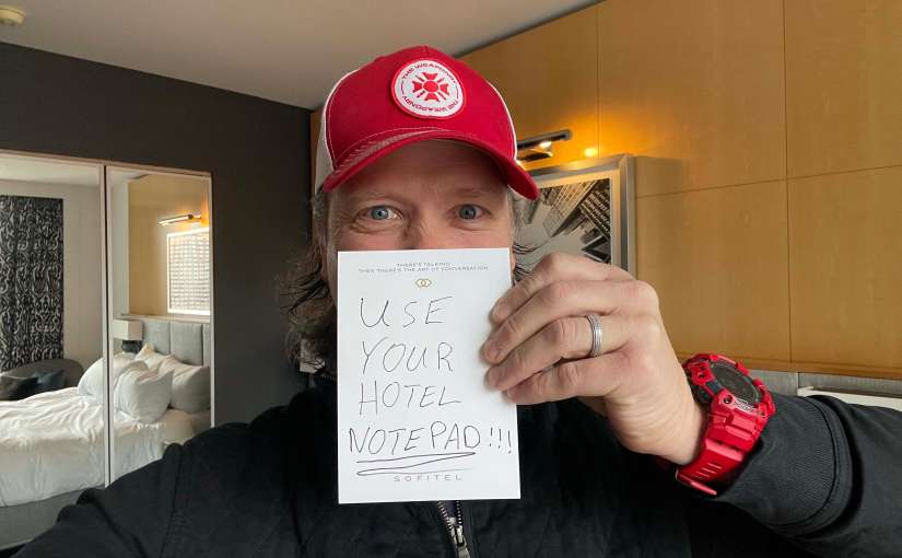 Why you should always use your hotel room&nbsp;notepad.