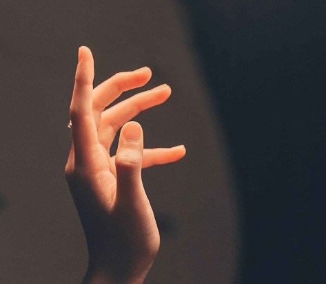 fingers hand reaching
